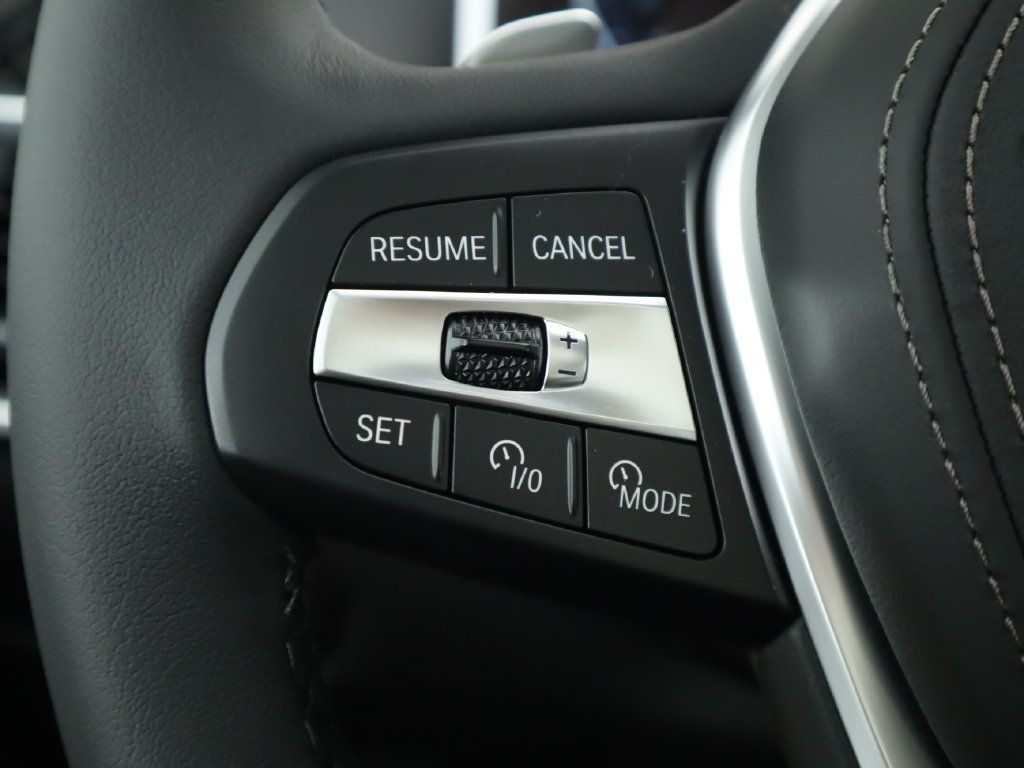 Certified 2026 BMW X5 sDrive40i w/ Climate Comfort Package RWD image 12