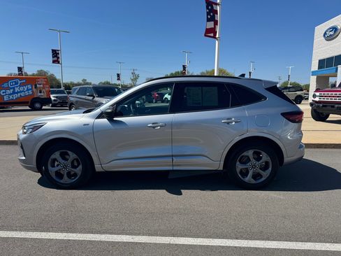 Certified 2023 Ford Escape ST-Line w/ Tech Pack #1 AWD/4WD image 6