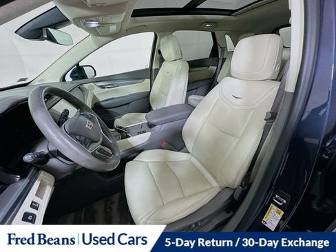 Used 2018 Cadillac XT5 Luxury w/ Driver Awareness Package AWD/4WD image 29