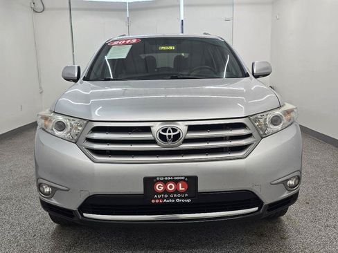 Used 2013 Toyota Highlander Limited FWD image 2