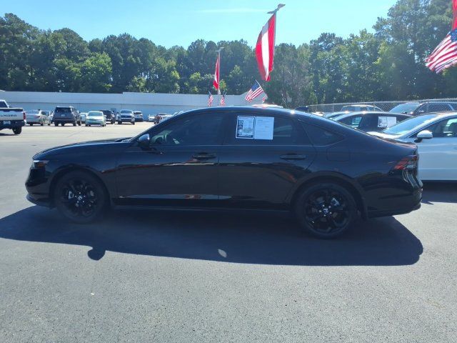 Used 2025 Honda Accord SE image 3