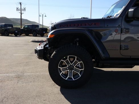 New 2026 Jeep Gladiator Mojave image 11