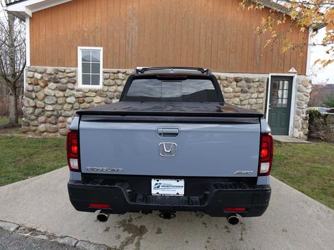 Certified 2023 Honda Ridgeline Black Edition image 6