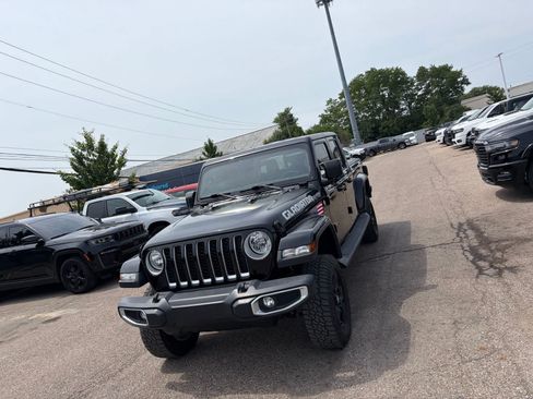 Certified 2020 Jeep Gladiator Overland w/ Popular Equipment Package AWD/4WD image 1