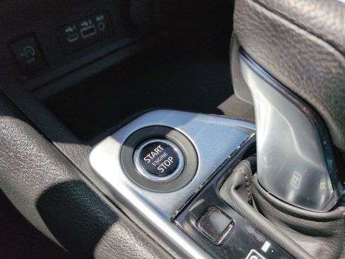 Used 2024 Nissan Sentra SV FWD image 18
