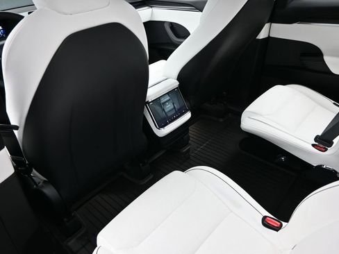 Used 2023 Tesla Model X Plaid AWD/4WD image 32
