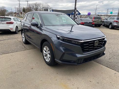 Used 2025 Honda CR-V LX image 6