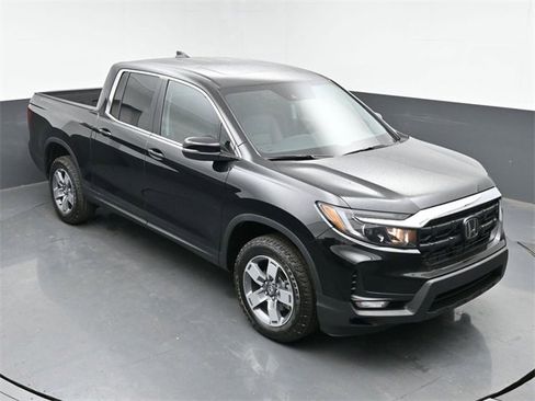 Certified 2025 Honda Ridgeline RTL image 13