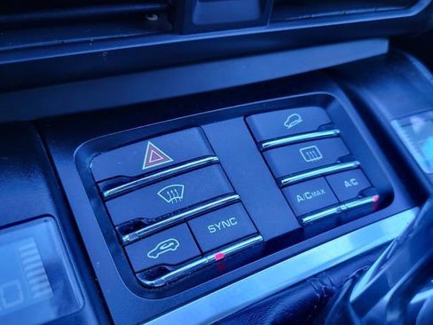 Used 2017 Porsche Macan image 24