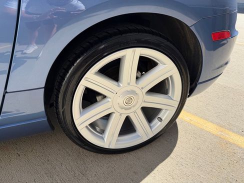 Used 2006 Chrysler Crossfire Limited RWD image 9