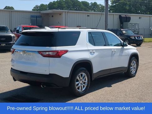 Used 2019 Chevrolet Traverse LT FWD image 13