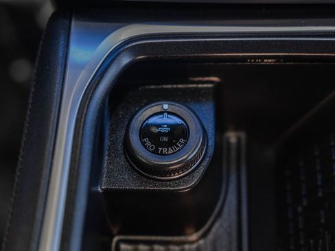 Used 2025 Ford Expedition Tremor AWD/4WD image 28