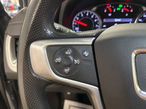 Used 2023 GMC Terrain SLE w/ Driver Convenience Package AWD/4WD image 18