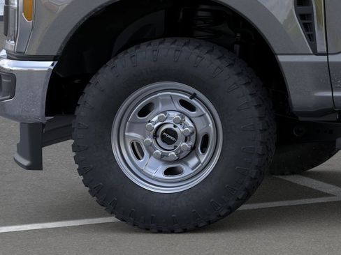 New 2026 Ford F250 XL AWD/4WD image 19