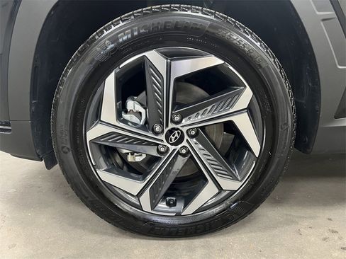 Used 2024 Hyundai Tucson Limited image 14