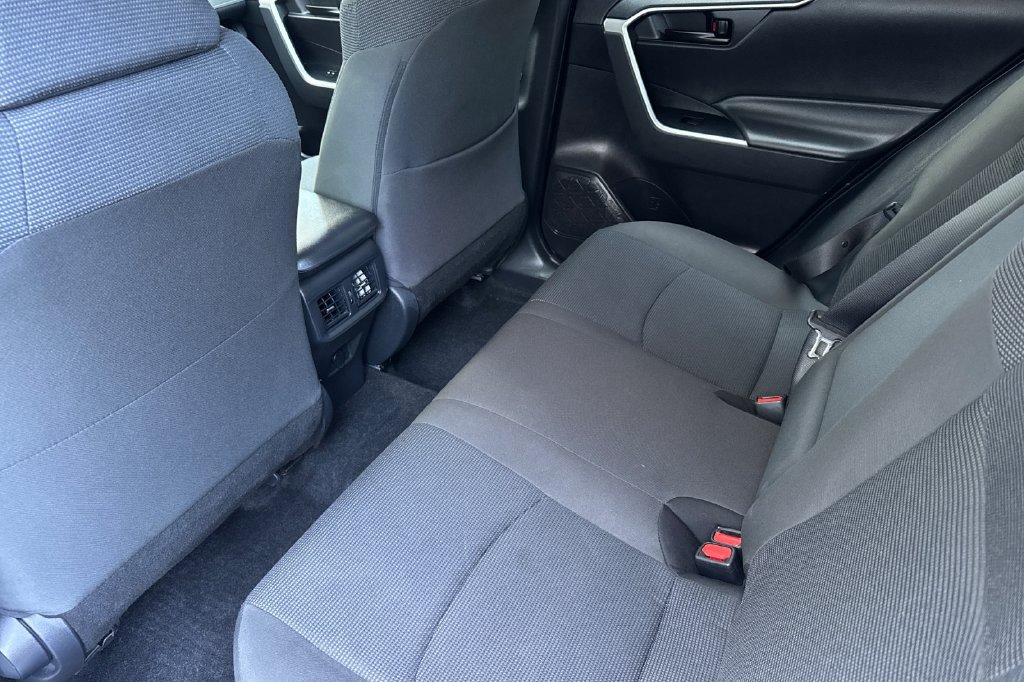 Certified 2023 Toyota RAV4 LE FWD image 11