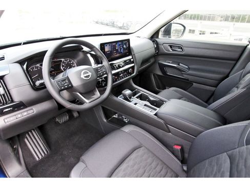 New 2026 Nissan Pathfinder SV FWD image 12