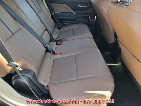 New 2026 Toyota 4Runner Limited image 14