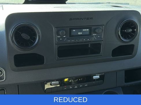 Used 2025 Mercedes-Benz Sprinter 2500 image 21