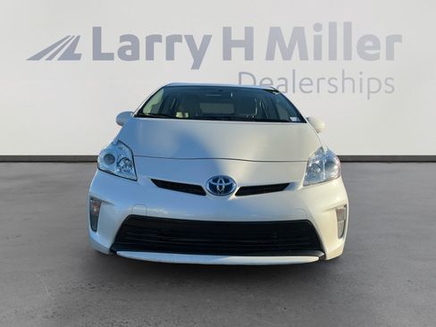 Used 2015 Toyota Prius Three image 8
