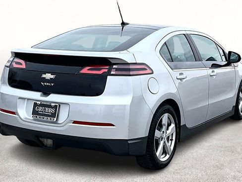 Used 2012 Chevrolet Volt image 2