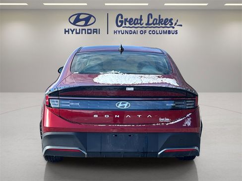 Certified 2025 Hyundai Sonata SE image 4