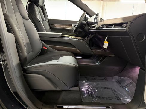 New 2026 Cadillac Vistiq Luxury AWD/4WD image 54