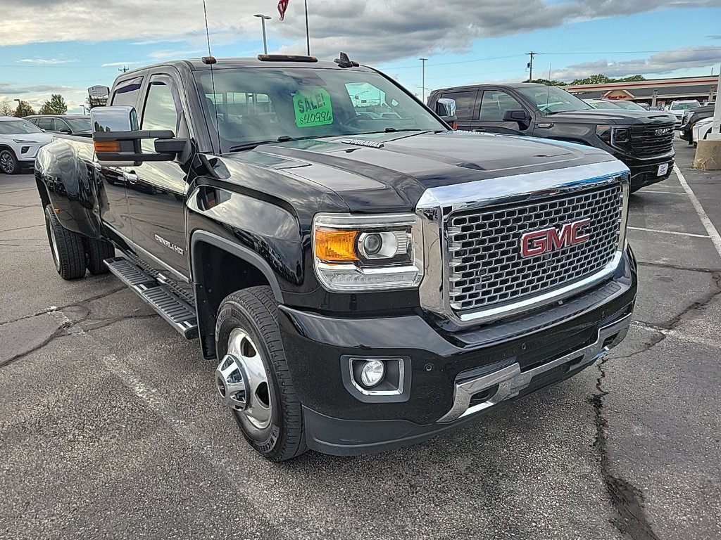 Used 2016 GMC Sierra 3500 Denali w/ Duramax Plus Package AWD/4WD image 3