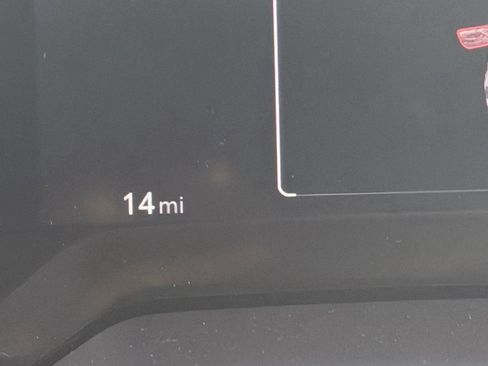 Used 2026 Toyota Corolla SE image 18