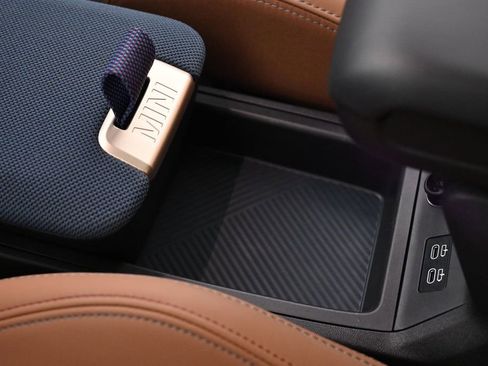 Certified 2025 MINI Cooper Countryman S image 23