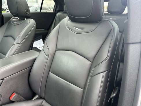 Used 2021 Cadillac XT4 Premium Luxury AWD/4WD image 11
