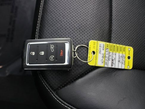 Used 2022 Jeep Grand Cherokee Limited 4xe w/ Luxury Tech Group II image 9