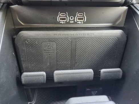 Used 2025 RAM 1500 Laramie w/ Sport Appearance Package AWD/4WD image 31