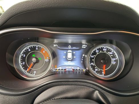 Used 2019 Jeep Cherokee High Altitude image 21