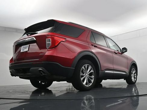 Certified 2022 Ford Explorer Limited w/ Equipment Group 301A AWD/4WD image 40