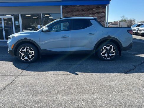 Used 2023 Hyundai Santa Cruz Limited image 2