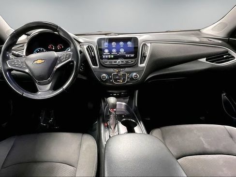 Used 2021 Chevrolet Malibu RS FWD image 8
