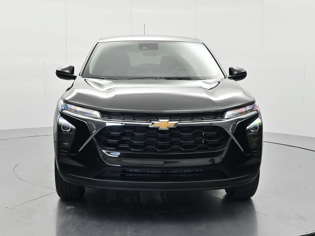 New 2026 Chevrolet Trax LS w/ LS Convenience Package FWD image 2