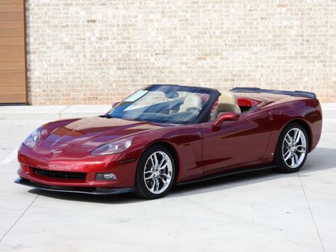 Used 2006 Chevrolet Corvette Convertible w/ Preferred Equipment Group RWD image 33