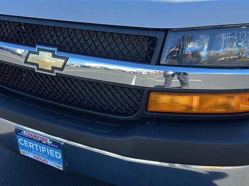 Certified 2023 Chevrolet Express 2500 w/ Driver Convenience Package image 9
