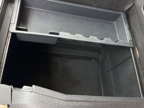 Used 2024 Ford Expedition Limited RWD image 31