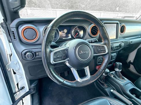 Used 2021 Jeep Gladiator Mojave AWD/4WD image 11