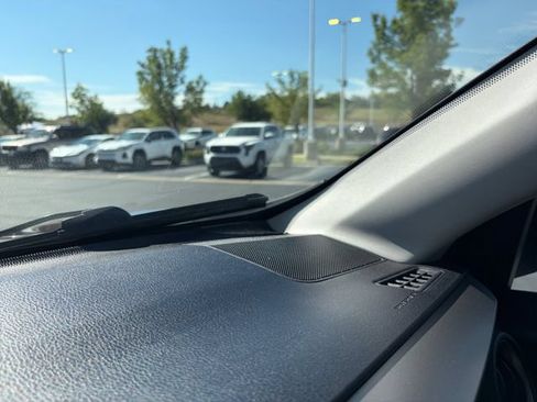 Used 2017 Toyota RAV4 XLE w/ Carpet Mat Package AWD/4WD image 26
