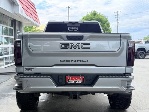 Used 2024 GMC Sierra 2500 Denali Ultimate w/ Max Trailering Package AWD/4WD image 4