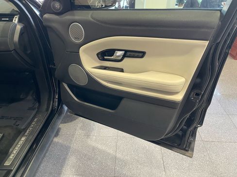 Used 2017 Land Rover Range Rover Evoque HSE image 30
