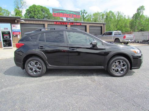 Used 2021 Subaru Crosstrek 2.5i Sport w/ Moonroof Package image 8