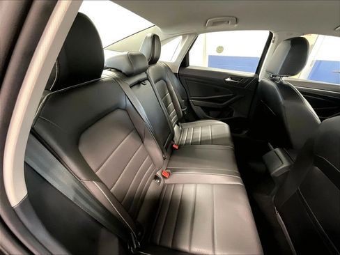 Certified 2024 Volkswagen Jetta SE FWD image 16