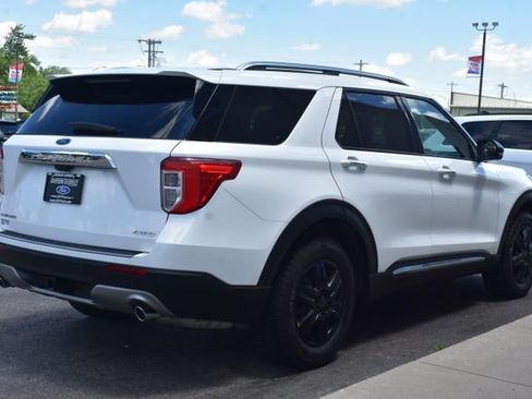 Used 2023 Ford Explorer Limited w/ Class IV Trailer Tow Package AWD/4WD image 13