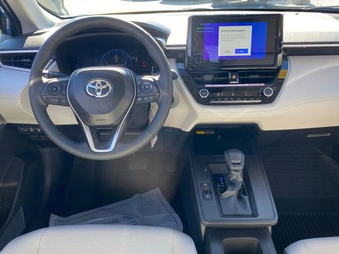 New 2026 Toyota Corolla Cross LE image 8
