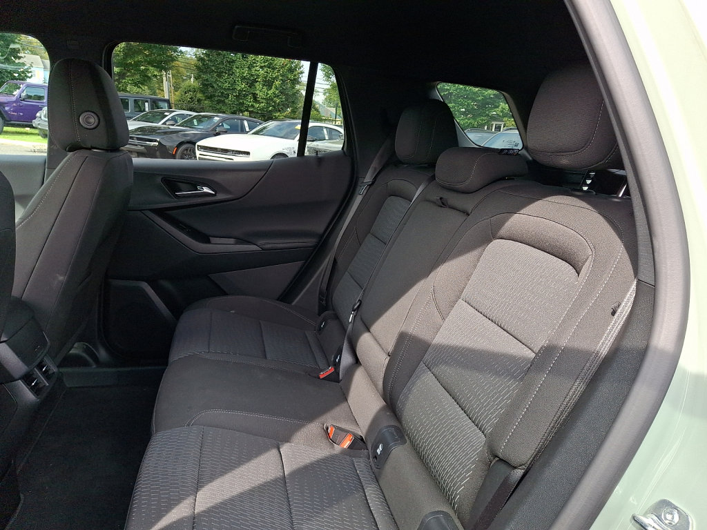 Used 2026 Chevrolet Equinox LT AWD/4WD image 20